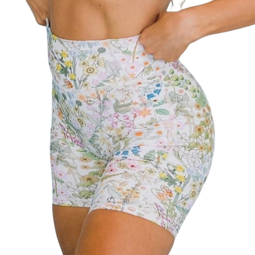 Cara Loren Active Beautiful Blooms Floral High Rise Biker Short Size XS